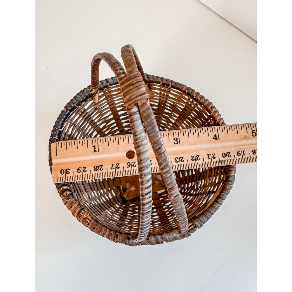 Vintage Mini Wicker Basket Handwoven Round Rustic Primitive Gathering Basket - Picture 3 of 7